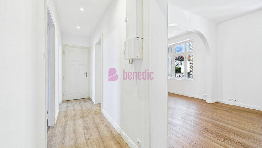 60144369p - Attribut alt par défaut.