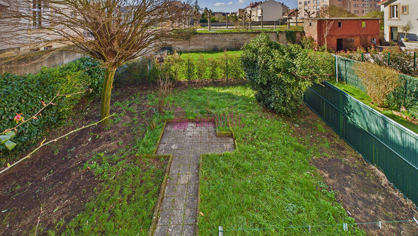 60144369s - Attribut alt par défaut.