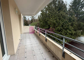 60152734b - Attribut alt par défaut.