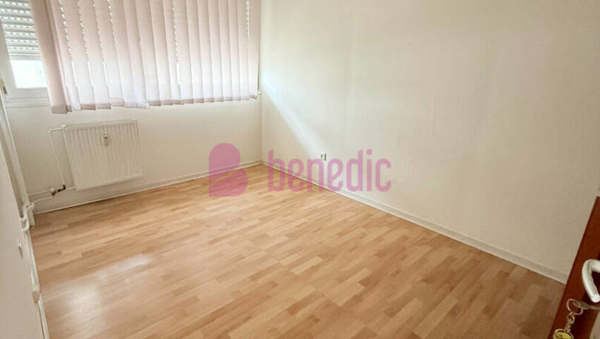 60156612c - Attribut alt par défaut.