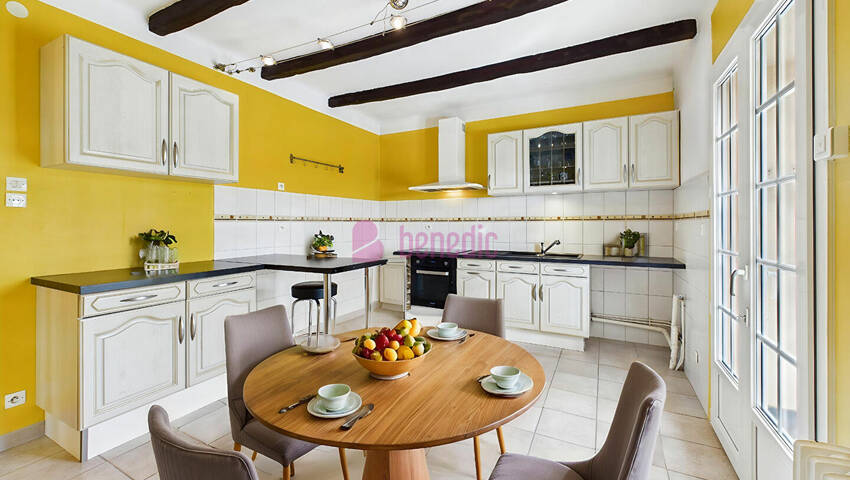 60152374f - Attribut alt par défaut.