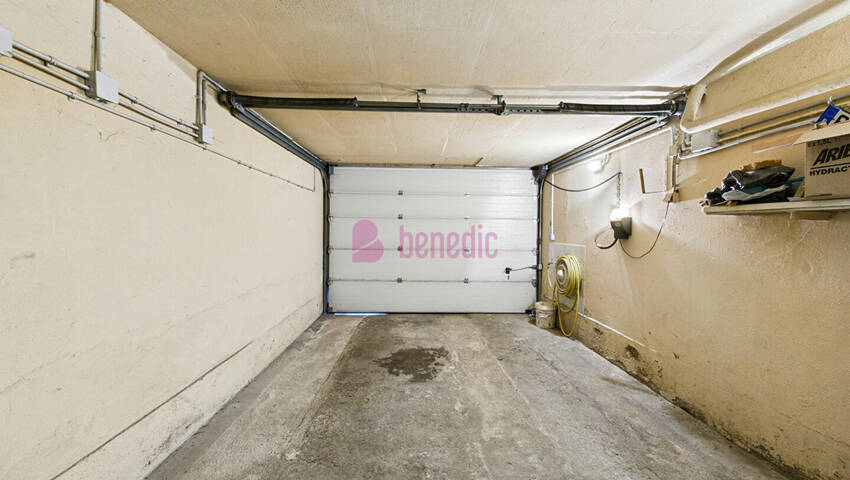 60152374r - Attribut alt par défaut.