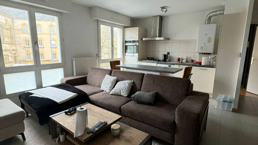 60156679a - Attribut alt par défaut.