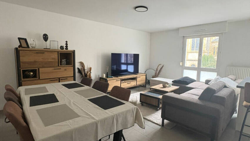 60156679c - Attribut alt par défaut.