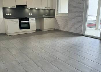 57071602c - Attribut alt par défaut.