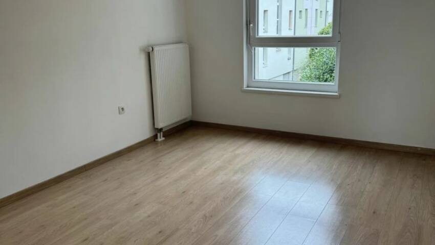 57071602d - Attribut alt par défaut.