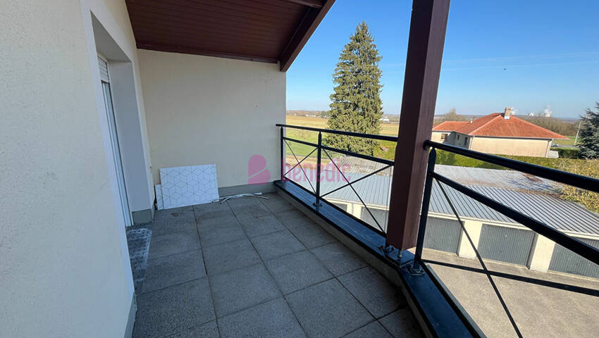 59628179a - Attribut alt par défaut.