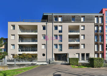 59107940b - Attribut alt par défaut.