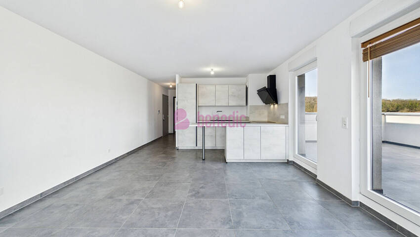 60158356d - Attribut alt par défaut.