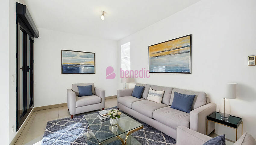 60146705a - Attribut alt par défaut.