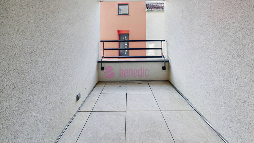 60146705f - Attribut alt par défaut.