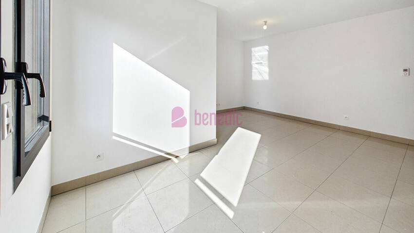 60146705h - Attribut alt par défaut.