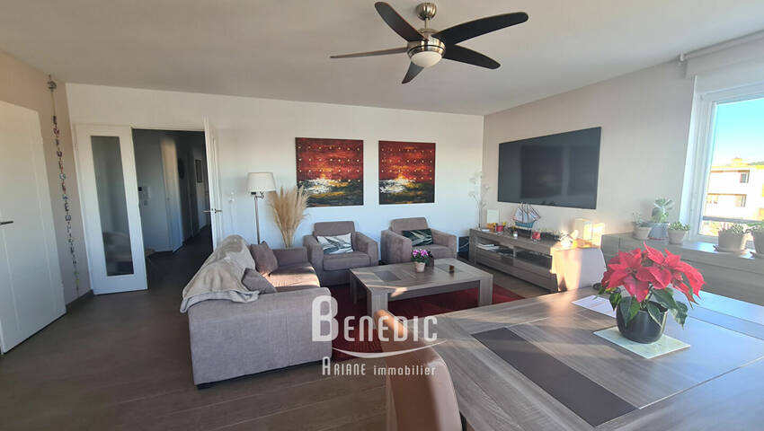 60002496a - Attribut alt par défaut.