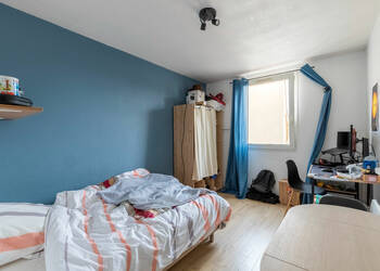 60184288b - Attribut alt par défaut.