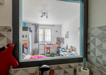 60183815b - Attribut alt par défaut.