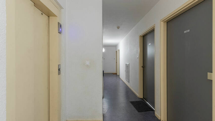 60183815d - Attribut alt par défaut.