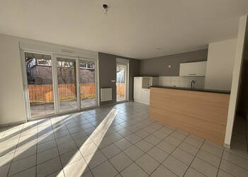 60184637b - Attribut alt par défaut.