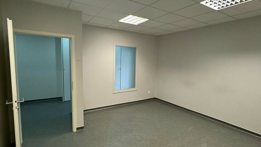 Publique 56464473 nr 5 - Attribut alt par défaut.