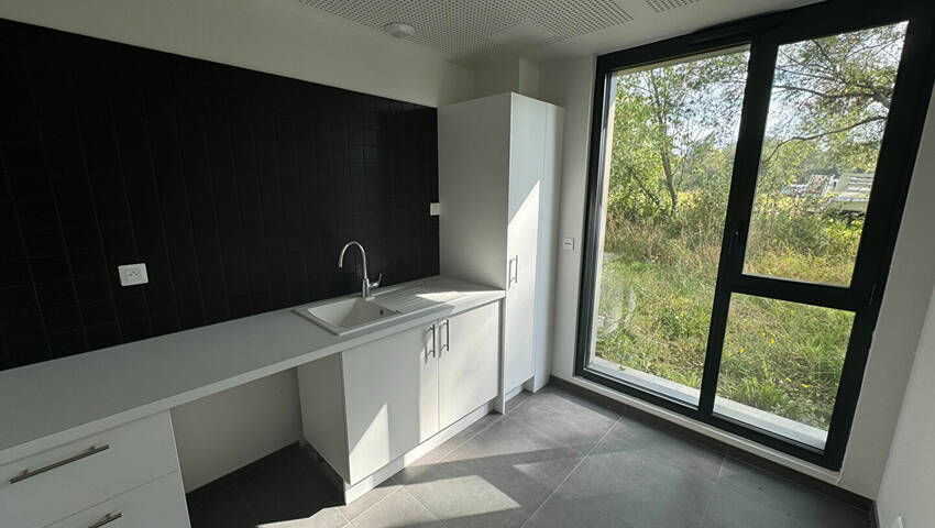 Publique 57397679 nr 15 - Attribut alt par défaut.