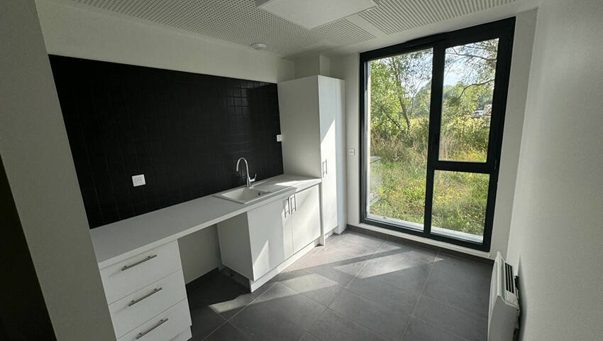 Publique 57397679 nr 16 - Attribut alt par défaut.