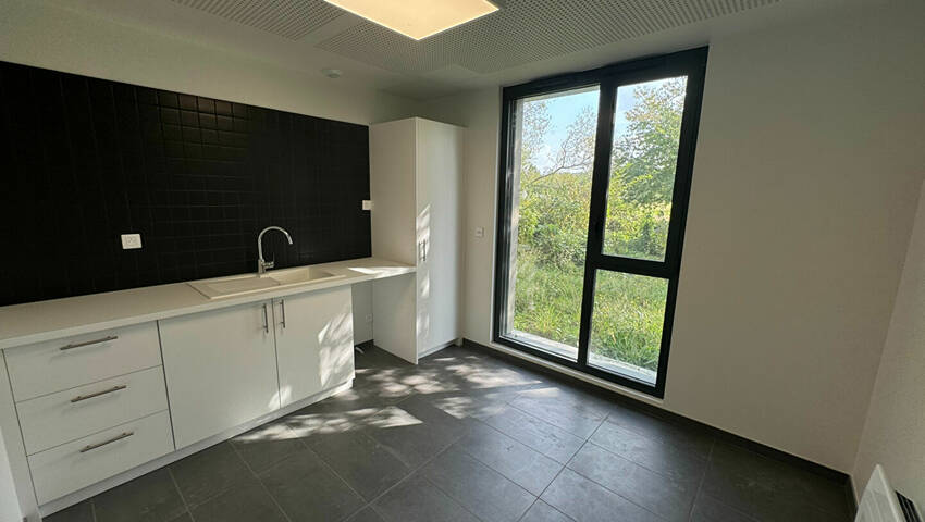 Publique 57397636 nr 6 - Attribut alt par défaut.