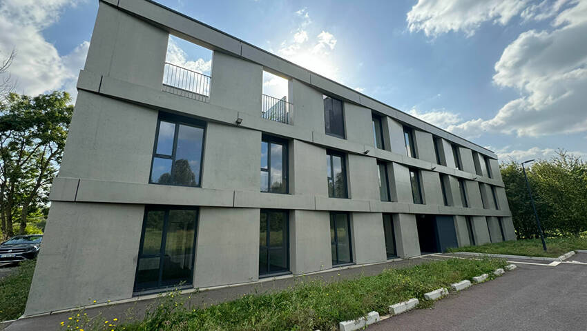 Publique 57397636 nr 8 - Attribut alt par défaut.