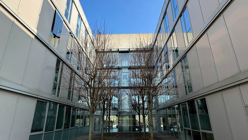 Publique 57911912 nr 2 - Attribut alt par défaut.