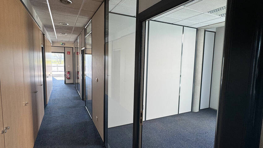 Publique 57911912 nr 6 - Attribut alt par défaut.