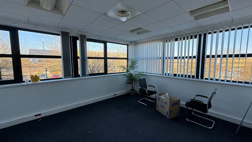 Publique 57955262 nr 5 - Attribut alt par défaut.