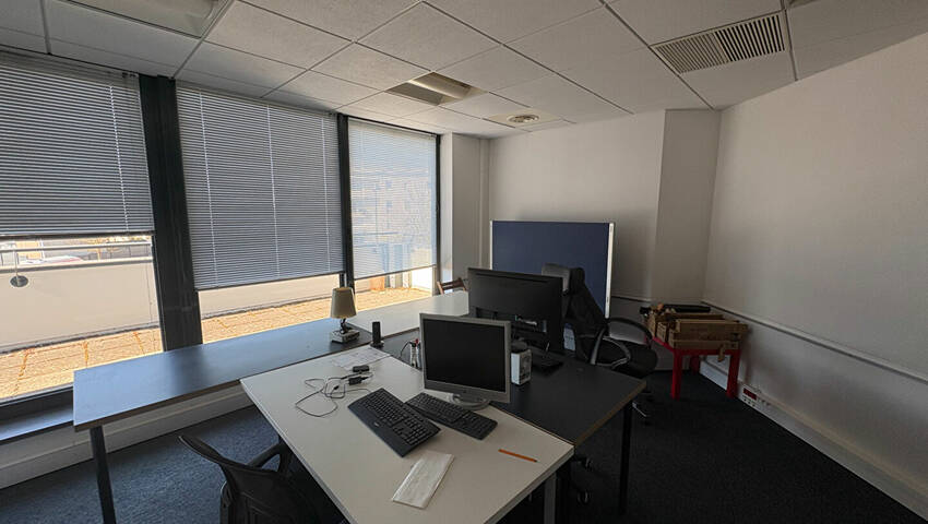 Publique 58222682 nr 6 - Attribut alt par défaut.