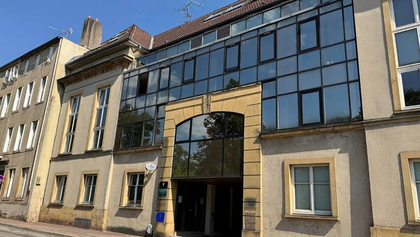 Publique 58743058 nr 1 - Attribut alt par défaut.