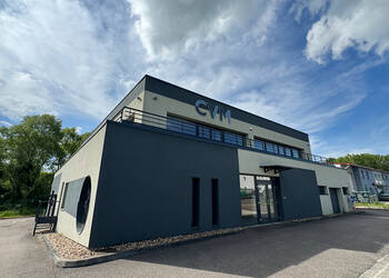 Publique 58391766 nr 1 - Attribut alt par défaut.