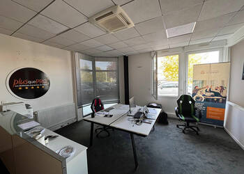 Publique 59177218 nr 2 - Attribut alt par défaut.