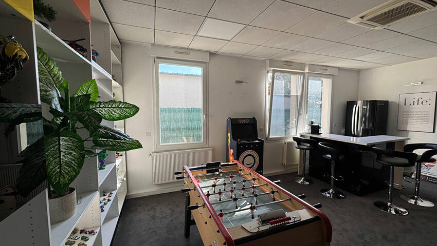 Publique 59177218 nr 5 - Attribut alt par défaut.