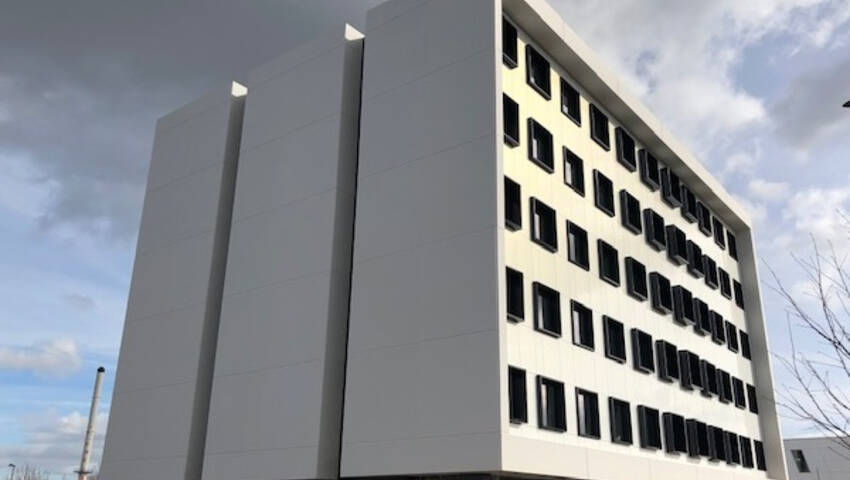 Publique 31366303 nr 1 - Attribut alt par défaut.