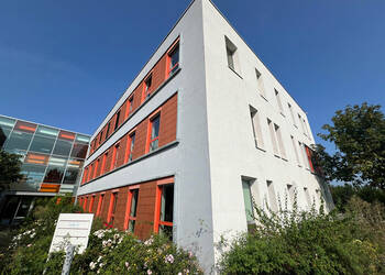 Publique 56302813 nr 3 - Attribut alt par défaut.