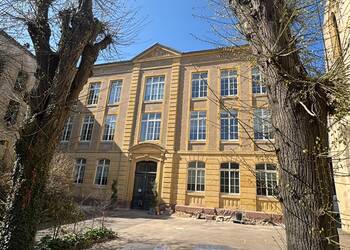 Publique 58254689 nr 1 - Attribut alt par défaut.