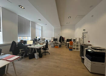 Publique 58254689 nr 3 - Attribut alt par défaut.