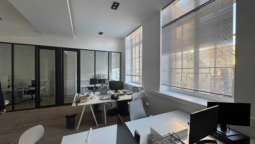 Publique 58254689 nr 5 - Attribut alt par défaut.