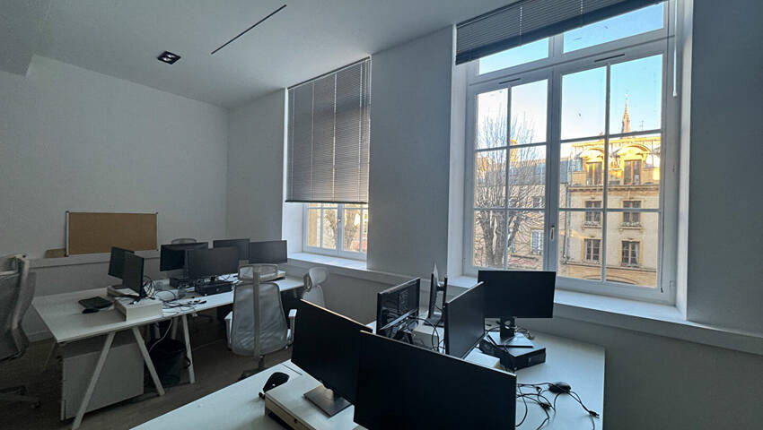 Publique 58254689 nr 8 - Attribut alt par défaut.