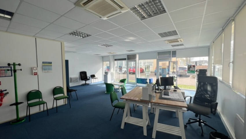 Publique 52401999 nr 2 - Attribut alt par défaut.