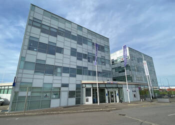 Publique 53114140 nr 1 - Attribut alt par défaut.