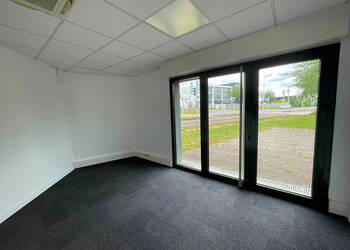 Publique 56162649 nr 3 - Attribut alt par défaut.