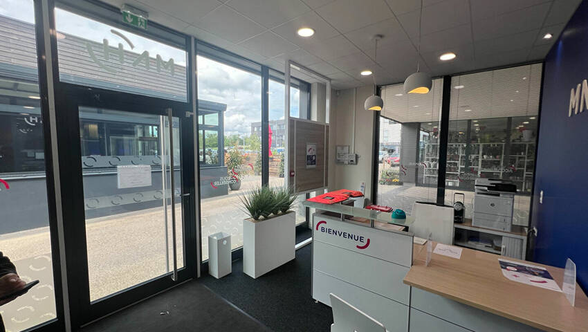 Publique 55949174 nr 2 - Attribut alt par défaut.