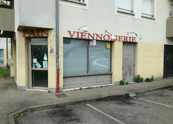 Publique 58391489 nr 3 - Attribut alt par défaut.