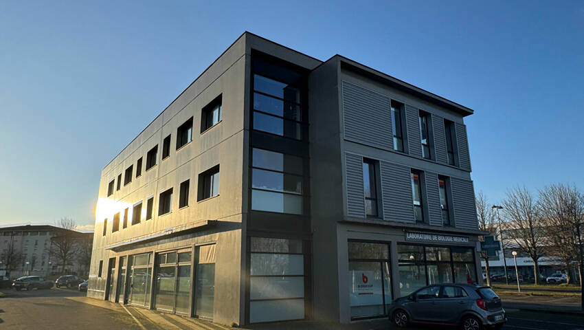 Publique 57690047 nr 1 - Attribut alt par défaut.