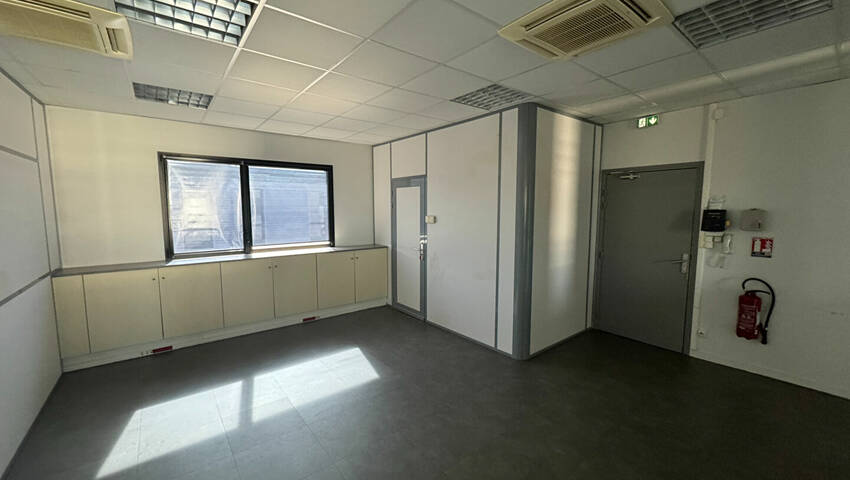 Publique 57690047 nr 6 - Attribut alt par défaut.