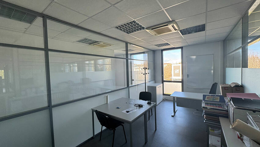 Publique 57690047 nr 7 - Attribut alt par défaut.