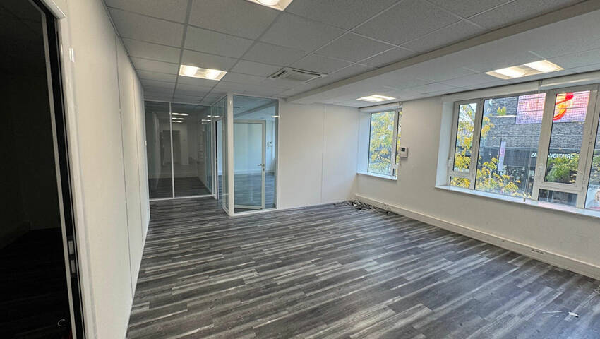 Publique 57935335 nr 3 - Attribut alt par défaut.