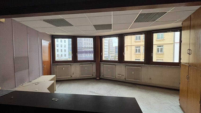 Publique 59505297 nr 6 - Attribut alt par défaut.